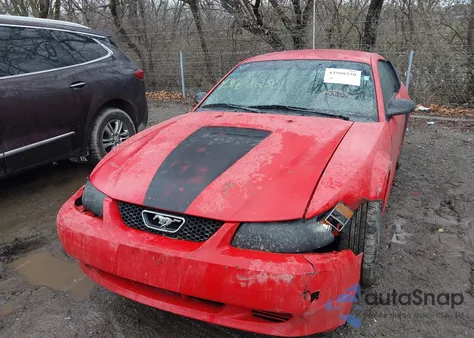 2000 Ford Mustang z USA, uszkodzony, nr VIN 1FAFP4040YF174259